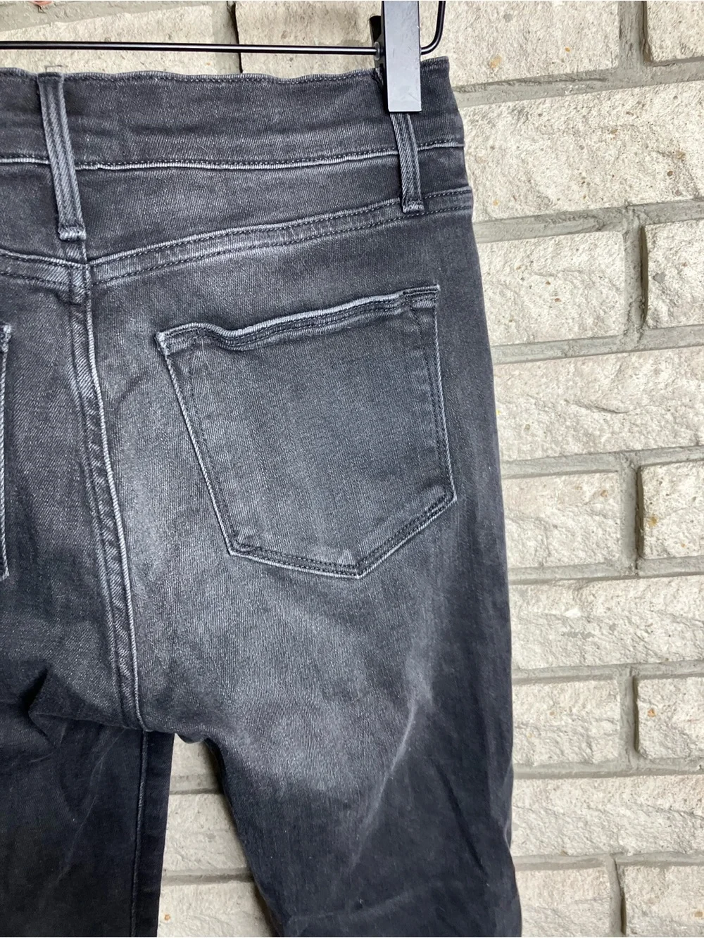 Frame Le High Skinny Jeans